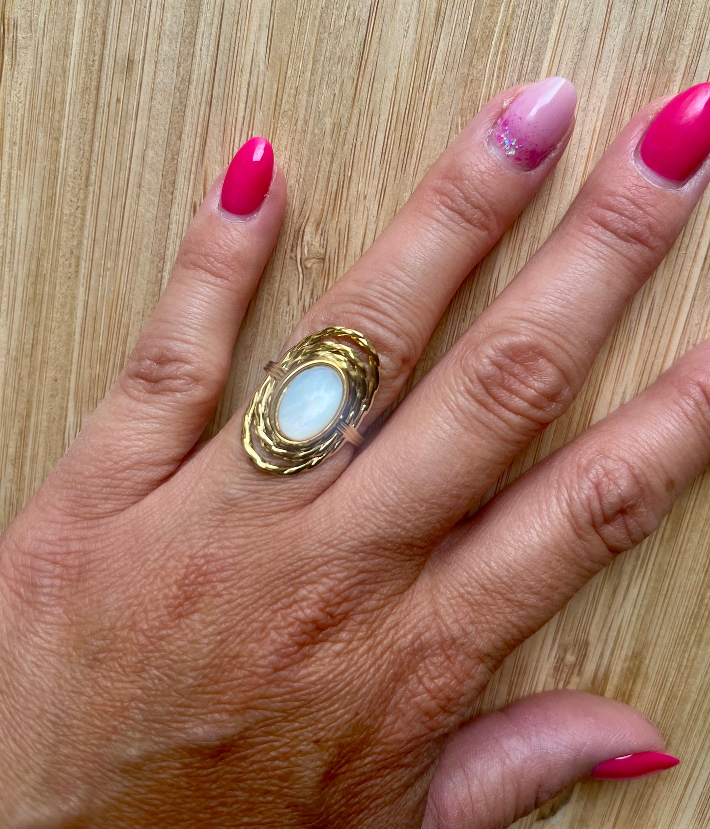 Bague ovale/blanche