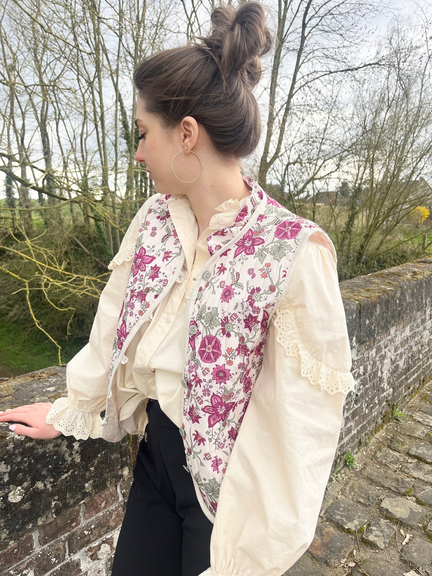 Veste sans manches fleuris rose