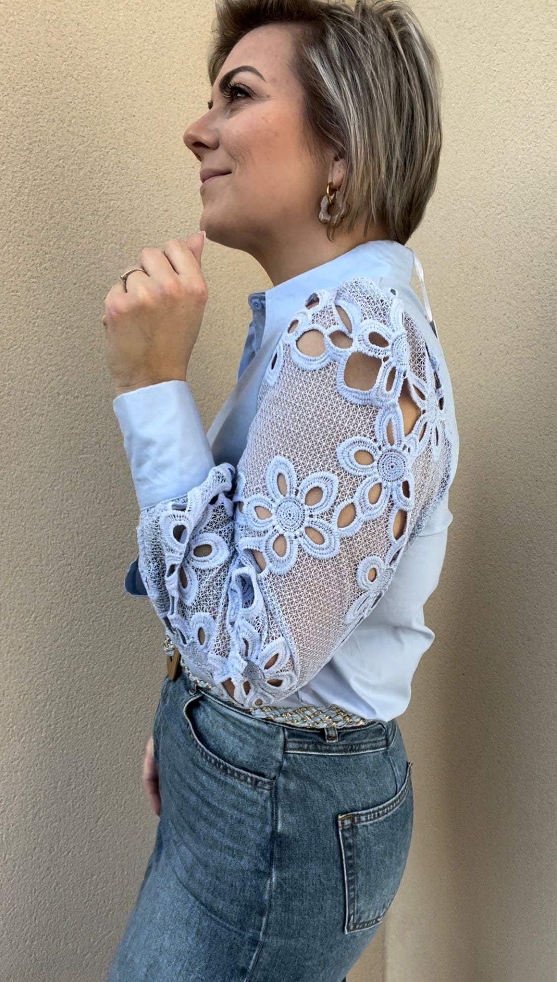 La chemise dentelle bleu