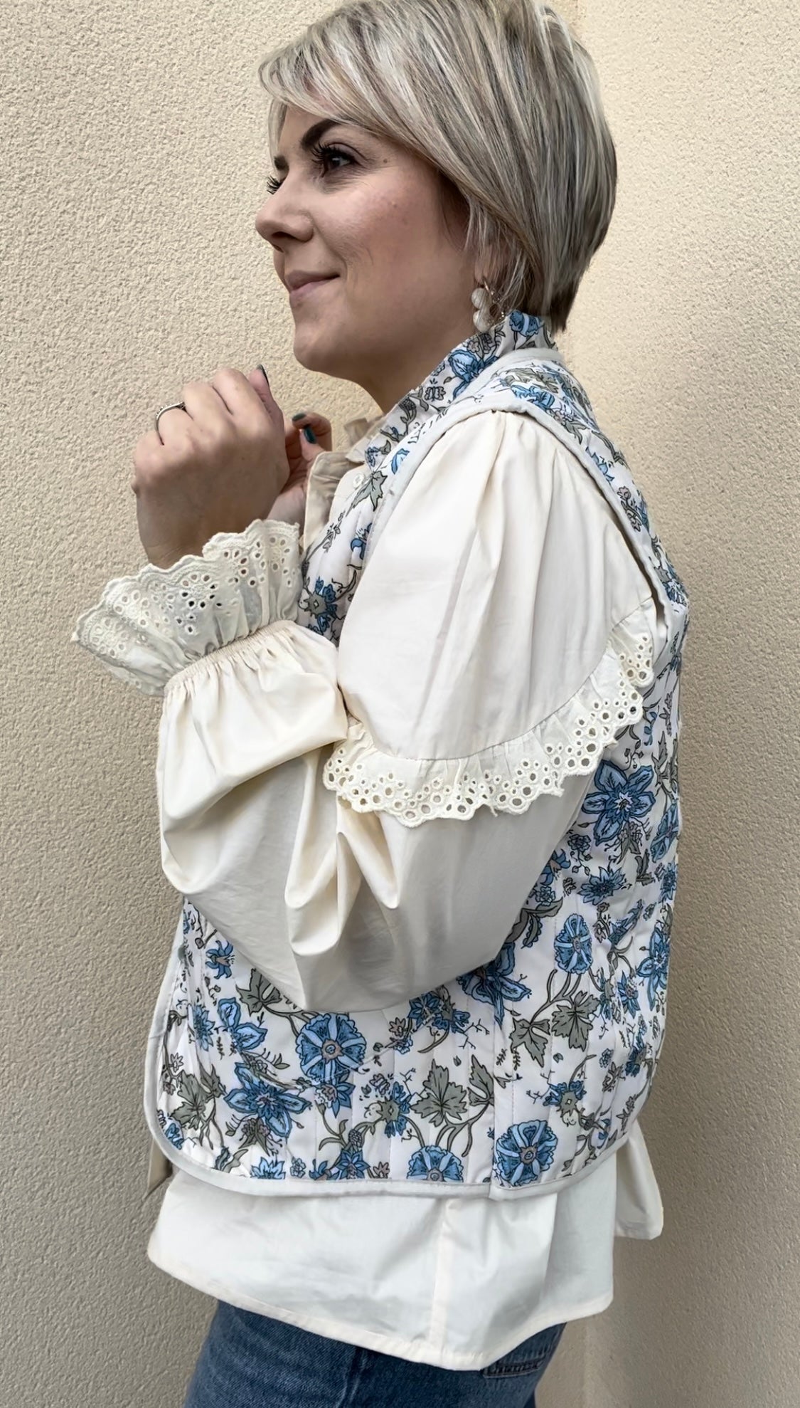 Veste sans manches fleuris bleu ciel