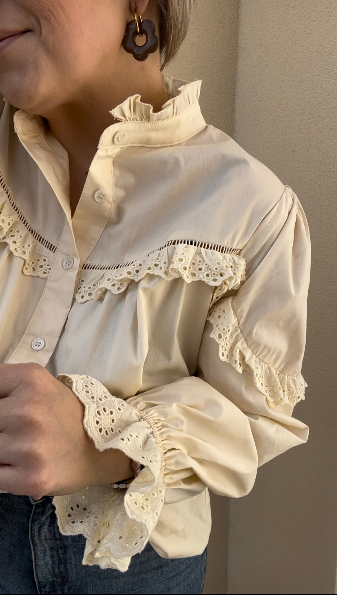 Blouse en dentelle écru