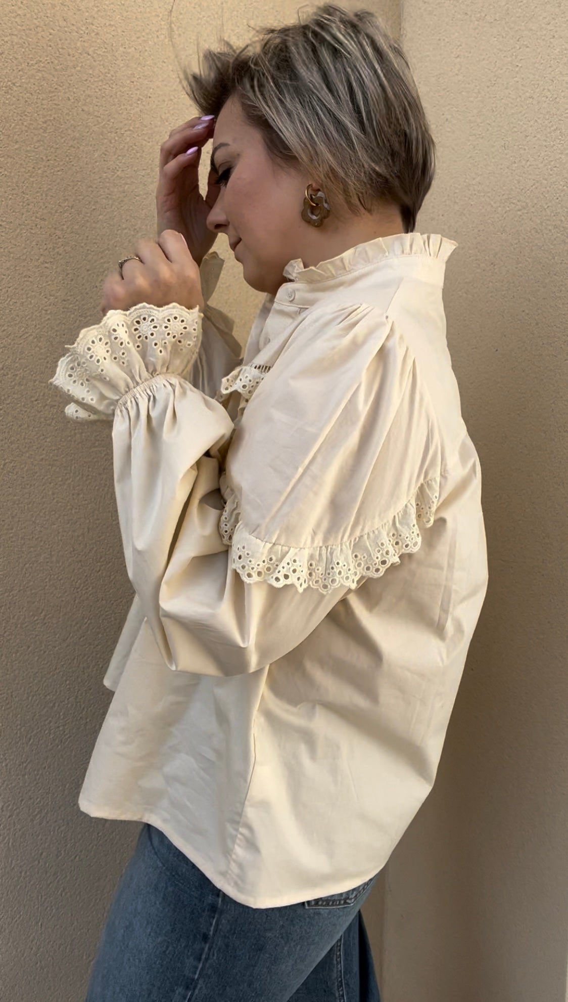 Blouse en dentelle écru