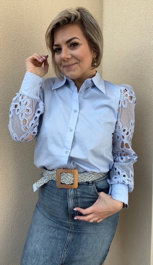 La chemise dentelle bleu