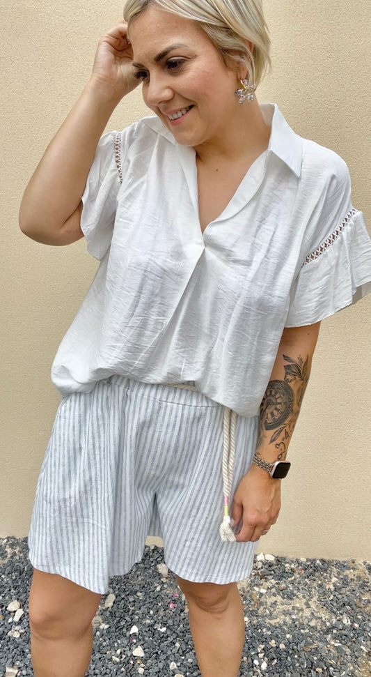 Blouse volant blanche