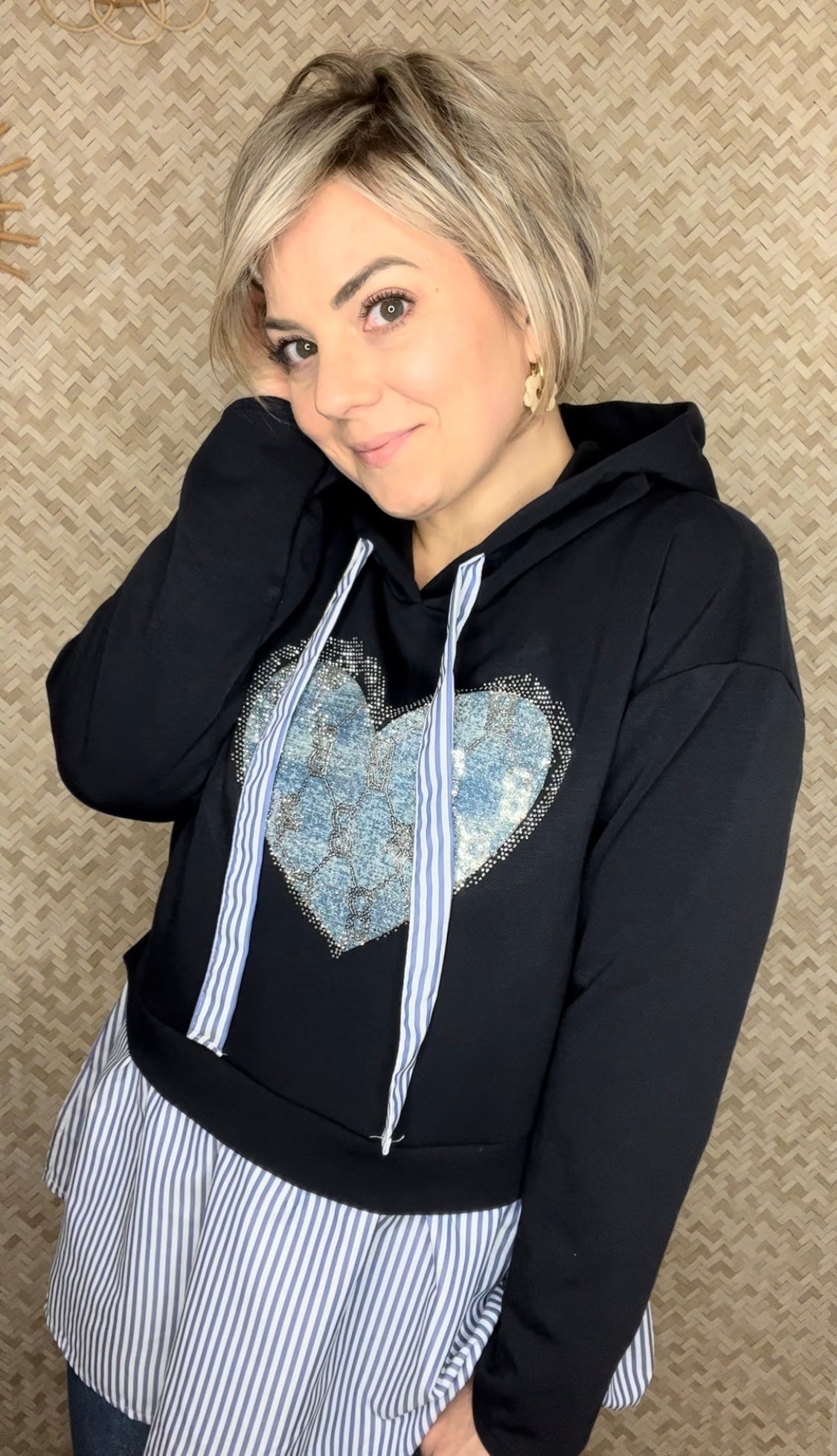 Sweat coeur bleu marine