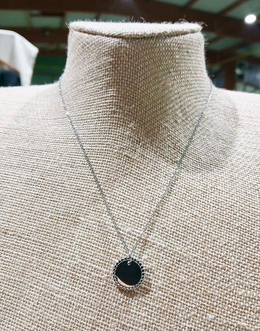Collier médaille argenté
